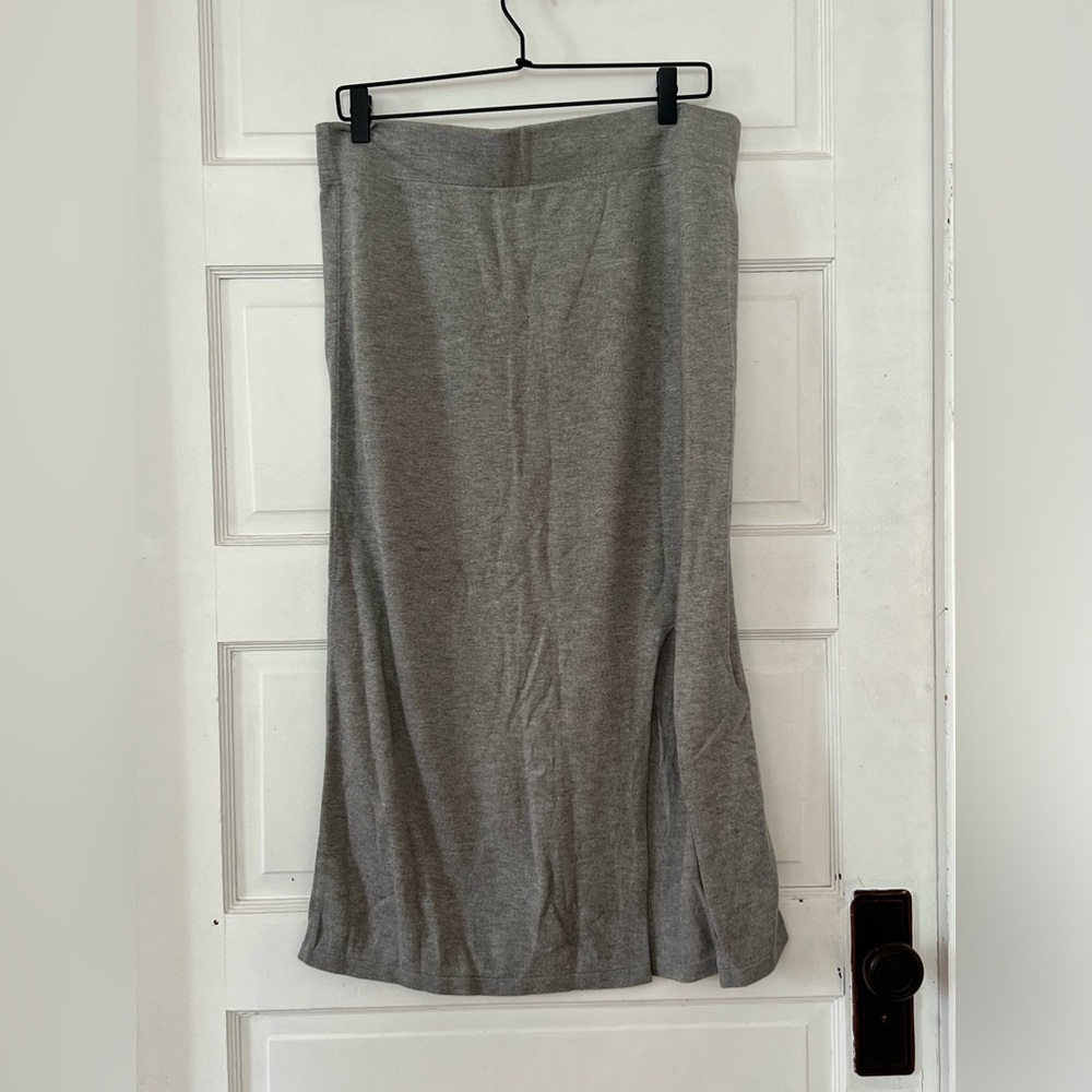 Banana Republic | Gray Knit Skirt